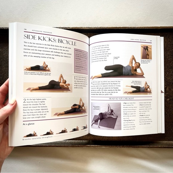BOOK ⢠āDK Pilates Body in Motionā Fitness Book ⢠- Picture 7 of 9